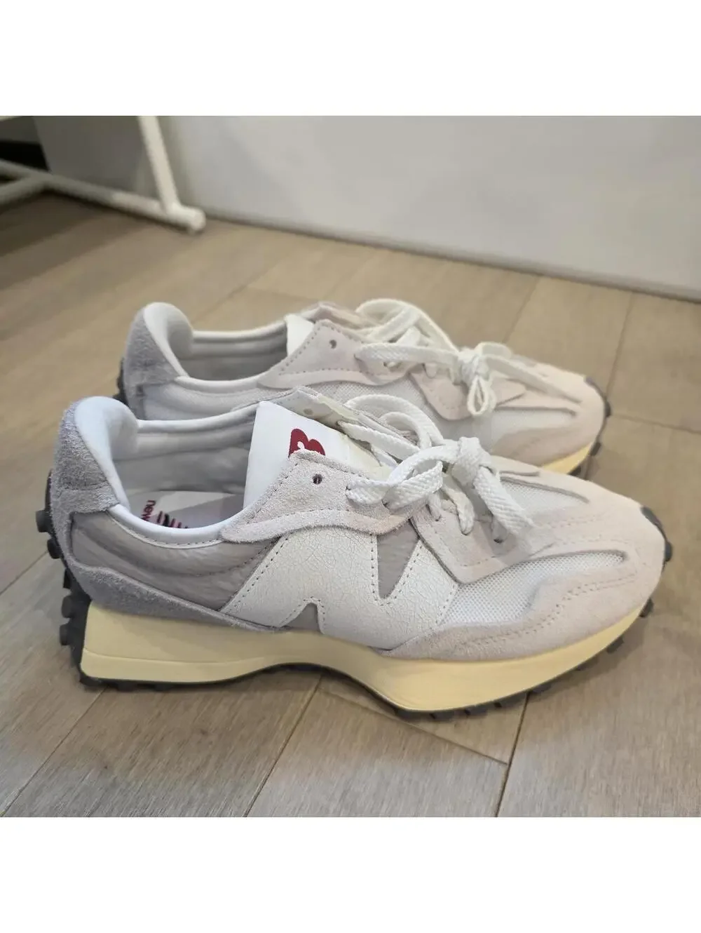 New Balance Women's White and Cream Trainer